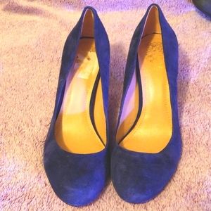 👠Vince Camuto Suade Pump